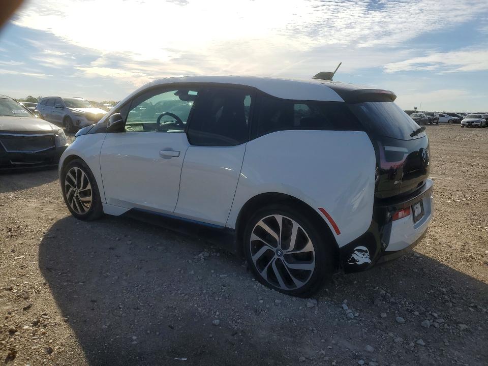 2017 BMW I3 VIN WBY1Z6C59HV548127 COPART salvage auction — MINOR DENT/SCRATCHES, Mt - Certificate Of Title, sold $2,350 on 2026-07-08 (photo 2)