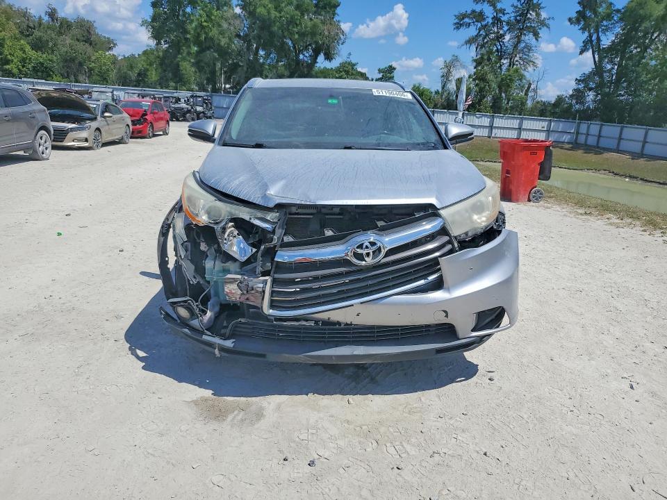 2014 Toyota Highlander VIN 5TDJKRFH3ES042537 COPART salvage auction — FRONT END, Salvage Title, sold $3,100 on 2026-07-28 (photo 5)