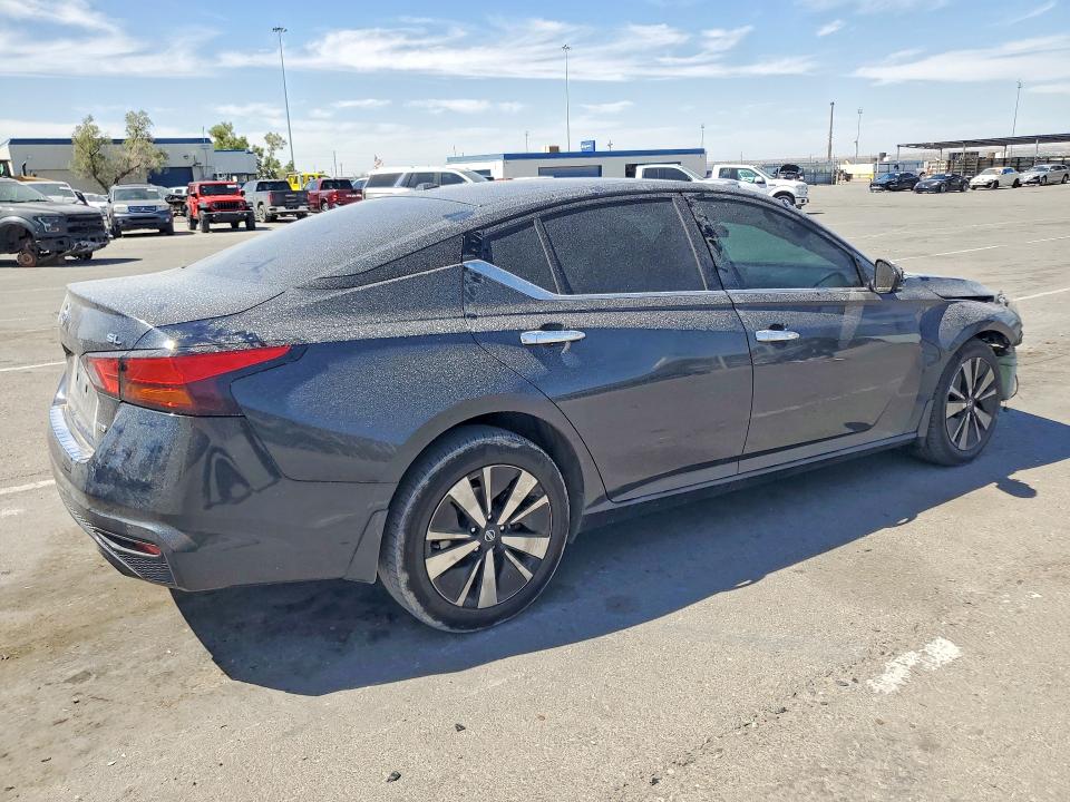 2022 Nissan VIN 1N4BL4EW6NN402528 COPART salvage auction — FRONT END, Tx - Salvage Vehicle Title, sold $2,550 on 2026-07-31 (photo 3)