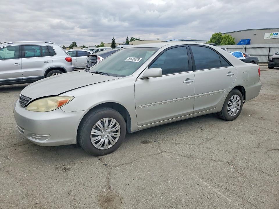 2004 Toyota Camry VIN 4T1BE32K24U802442 COPART salvage auction — MINOR DENT/SCRATCHES, Ca - Dlr/Dis/Exp Only Salvage Title, sold $425 on 2026-07-17 (photo 1)