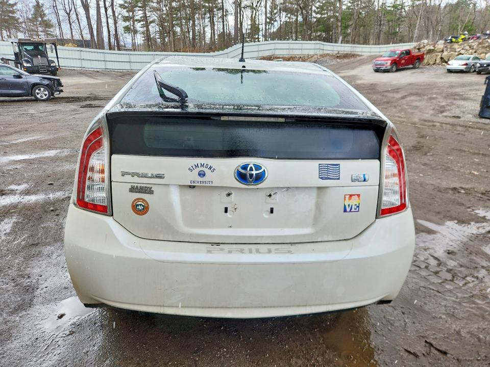 2015 Toyota Prius VIN JTDKN3DU0F1876188 COPART salvage auction — FRONT END, Vt - Cert Of Title-Salvage Vehicle, sold $1,750 on 2026-07-20 (photo 6)