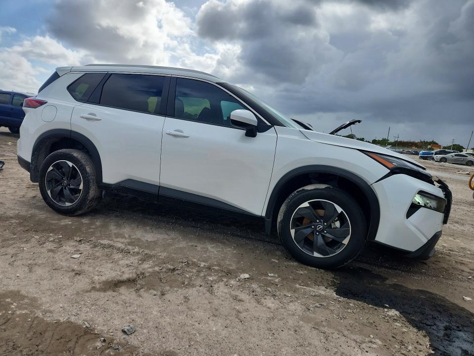 2025 Nissan Rogue VIN JN8BT3BA6SW003593 COPART salvage auction — FRONT END, Id - Salvage Certificate Of Title, sold $6,700 on 2026-07-07 (photo 4)