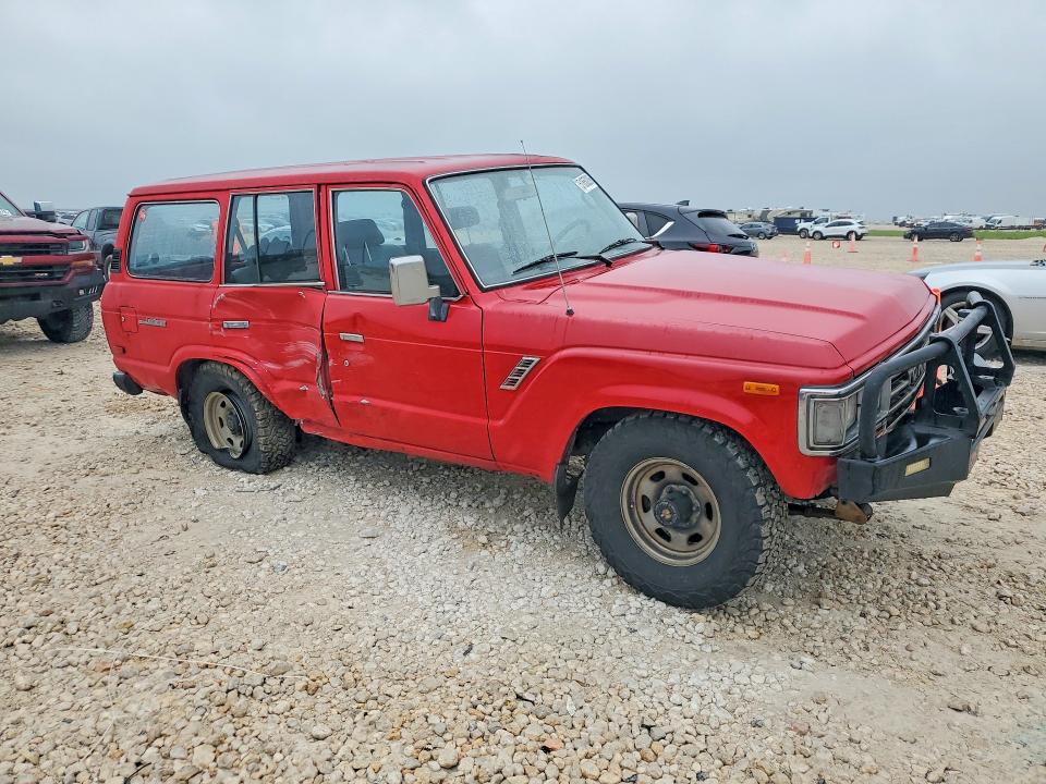 1989 Toyota Land cruiser VIN JT3FJ62G9K1111121 COPART salvage auction — SIDE, Tx - Salvage Vehicle Title, sold $900 on 2026-07-30 (photo 4)