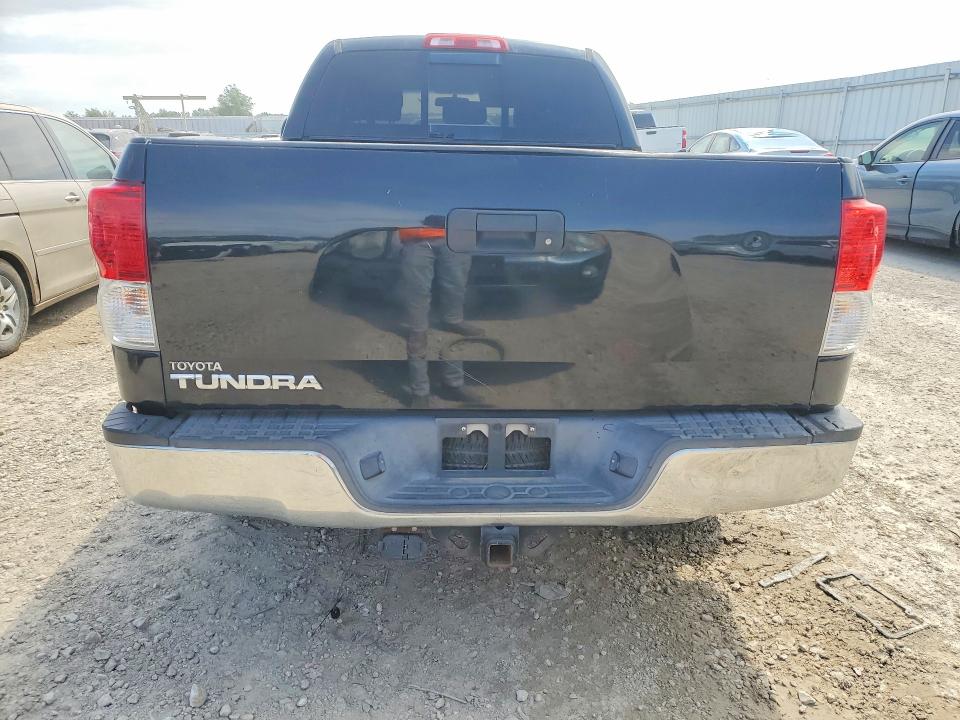 2011 Toyota Tundra VIN 5TFRM5F15BX031621 COPART salvage auction — MINOR DENT/SCRATCHES, Ks - Cert Of Title-Salvage, sold $2,500 on 2026-07-16 (photo 6)