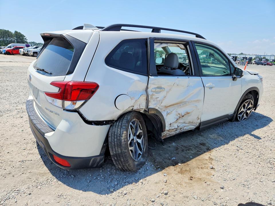 2021 Subaru Forester VIN JF2SKAJC7MH489216 COPART salvage auction — SIDE, NC - SALVAGE CERTIFICATE OF TITLE, sold $3,050 on 2026-07-06 (photo 3)
