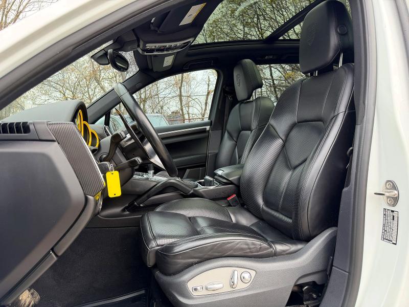 2018 Porsche Cayenne VIN WP1AA2A21JKA02261 COPART salvage auction — Minor Dent/Scratches, IN - CERTIFICATE OF TITLE (P), sold $11,200 on 2026-05-20 (photo 5)