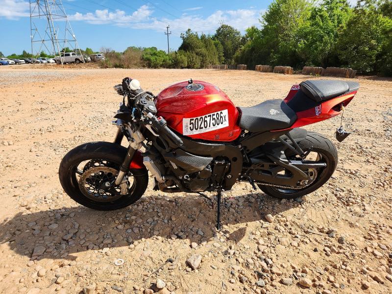 2022 Suzuki Gsx-r VIN JS1GN7FAXN7100575 COPART salvage auction — FRONT END, Nc - Salvage Certificate Of Title, sold $2,350 on 2026-07-02 (photo 3)