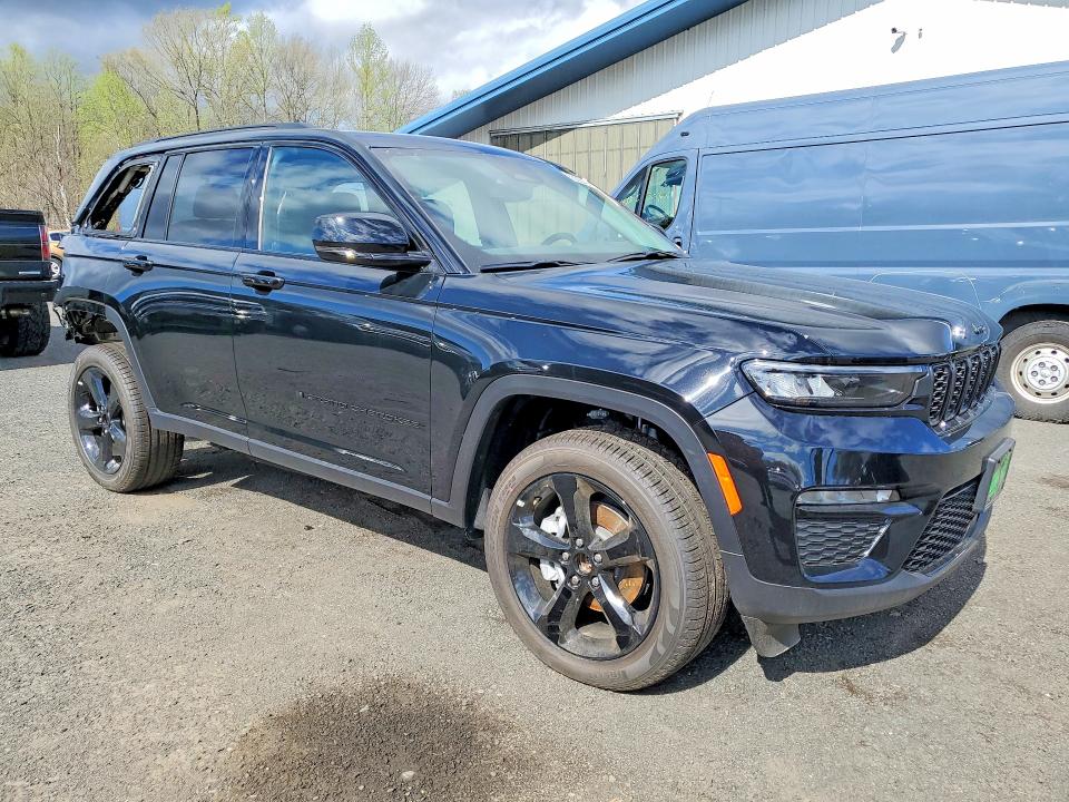 2023 Jeep Grand cherokee VIN 1C4RJHBG8PC504821 COPART salvage auction — REAR END, Ma - Certificate Of Title (P), sold $16,600 on 2026-07-27 (photo 4)