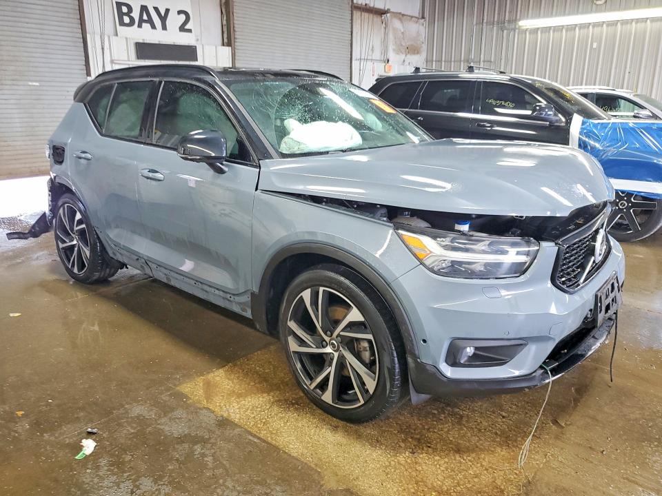 2022 Volvo Xc40 VIN YV4162UM8N2724796 COPART salvage auction — REAR END, Il - Salvage Certificate, sold $3,400 on 2026-07-28 (photo 4)