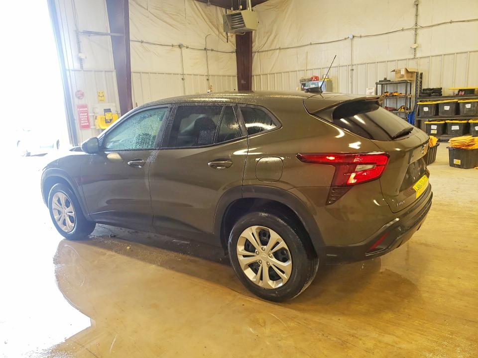 2024 Chevrolet Trax VIN KL77LFE20RC212635 COPART salvage auction — SIDE, Tx - Salvage Vehicle Title, sold $4,650 on 2026-07-07 (photo 2)