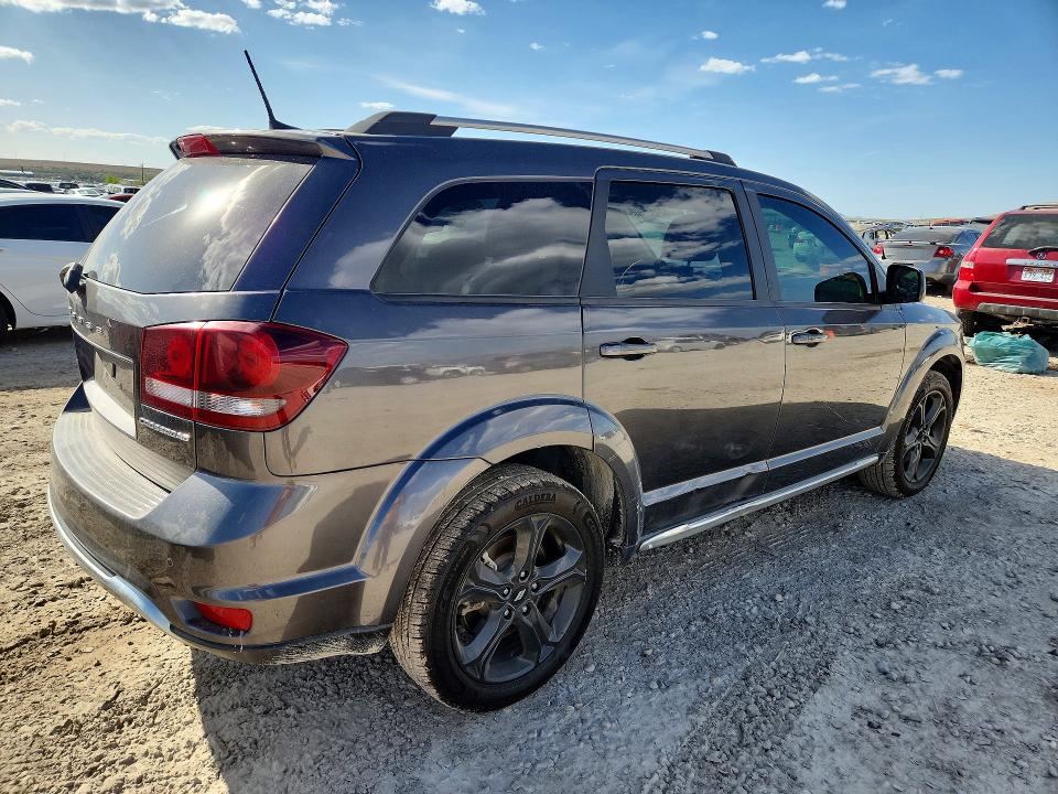 2020 Dodge Journey VIN 3C4PDCGB3LT266874 COPART salvage auction — MINOR DENT/SCRATCHES, Id - Certificate Of Title, sold $1,900 on 2026-07-02 (photo 3)