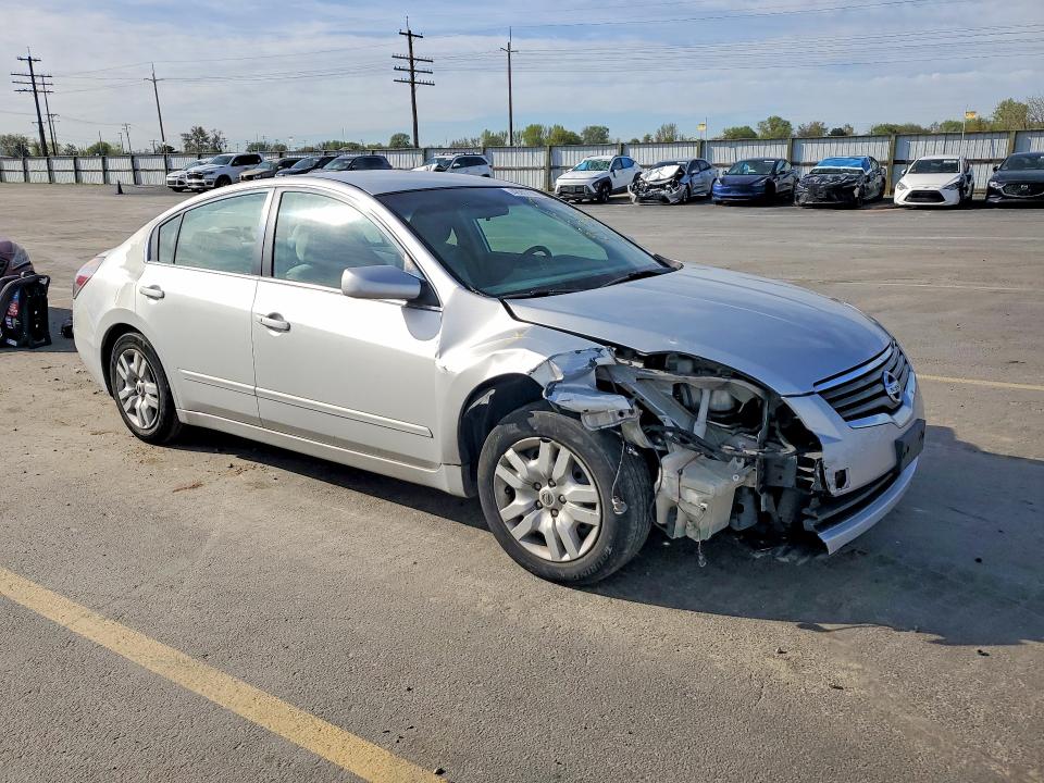 2009 Nissan Altima VIN 1N4AL21E19C193147 COPART salvage auction — FRONT END, ID - SALVAGE CERTIFICATE OF TITLE, sold $300 on 2026-07-09 (photo 4)