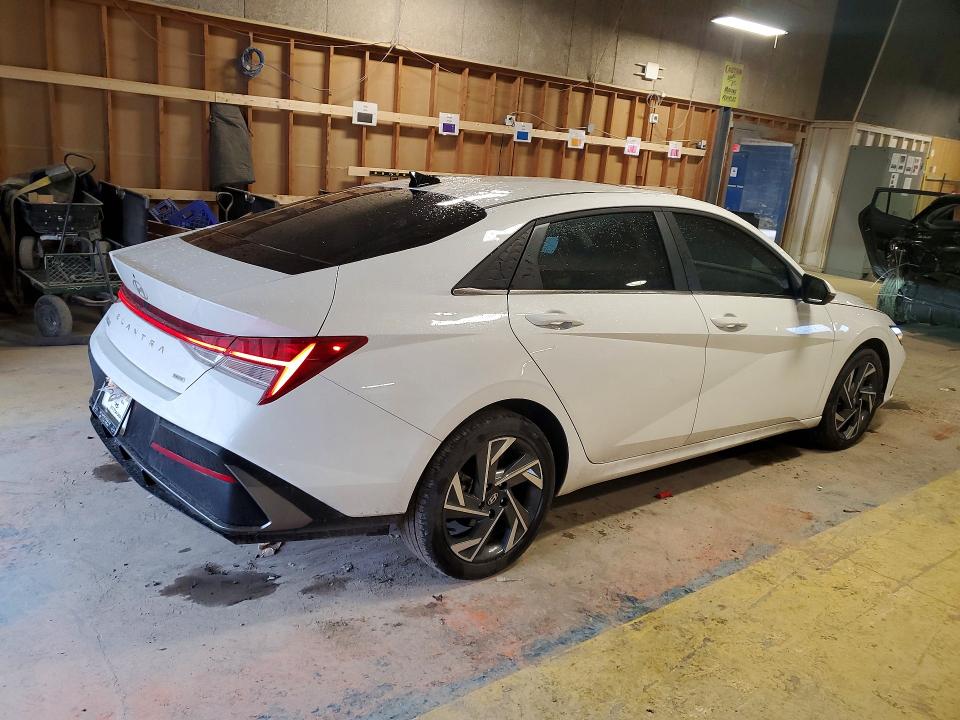 2025 Hyundai Elantra VIN KMHLN4DJ7SU150199 COPART salvage auction — HAIL, IN - CERT OF TITLE-SALVAGE TITLE, sold $2,300 on 2026-07-31 (photo 3)