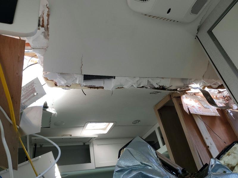 2025 Chevrolet Express VIN 1HA3GRC70SN009885 COPART salvage auction — ROOF, Ca - Salvage Certificate, sold $350 on 2026-07-09 (photo 9)