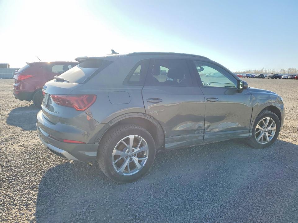 2021 Audi Q3 VIN WA1AECF32M1007034 COPART salvage auction — SIDE, On - Permit No Brand - Unfit, sold $700 on 2026-07-21 (photo 3)