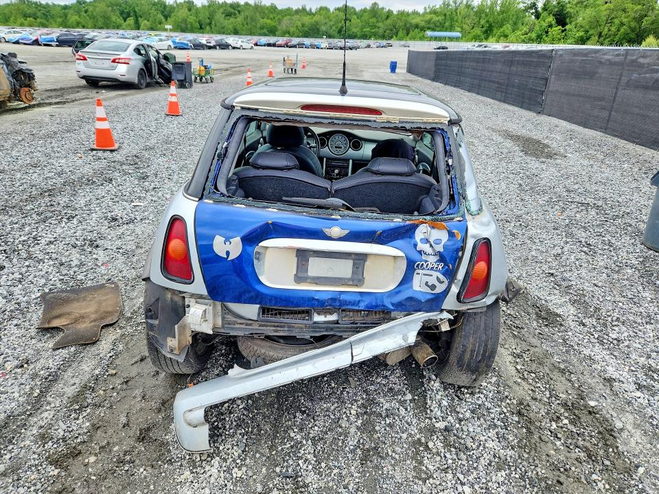2002 Mini Cooper VIN WMWRC33422TC32776 COPART salvage auction — REAR END, Sc - Cert Of Title-Salvage, sold $250 on 2026-07-06 (photo 6)