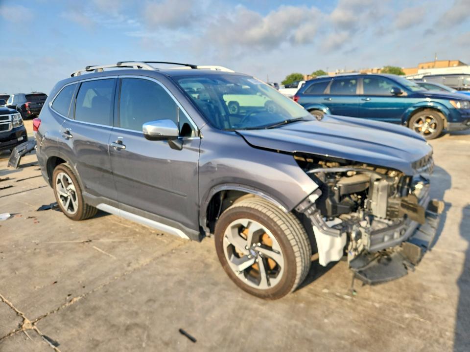 2022 Subaru Forester VIN JF2SKARC3NH463539 COPART salvage auction — FRONT END, Tx - Certificate Of Title, sold $11,100 on 2026-07-02 (photo 4)