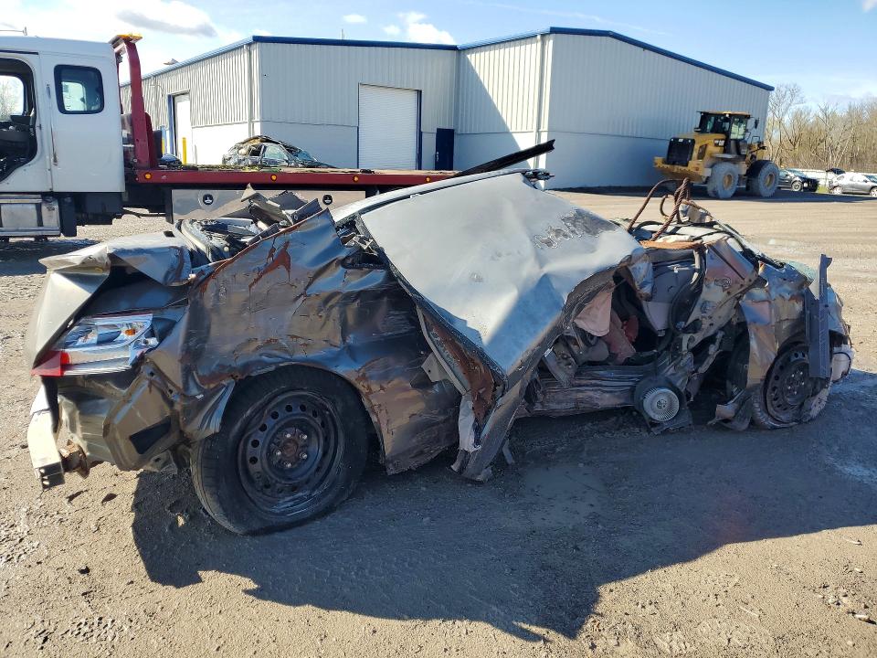 2006 Honda Civic VIN 2HGFG11316H006075 COPART salvage auction — ROLLOVER, Ny - Mv907A-Parts Only, sold $225 on 2026-07-20 (photo 3)
