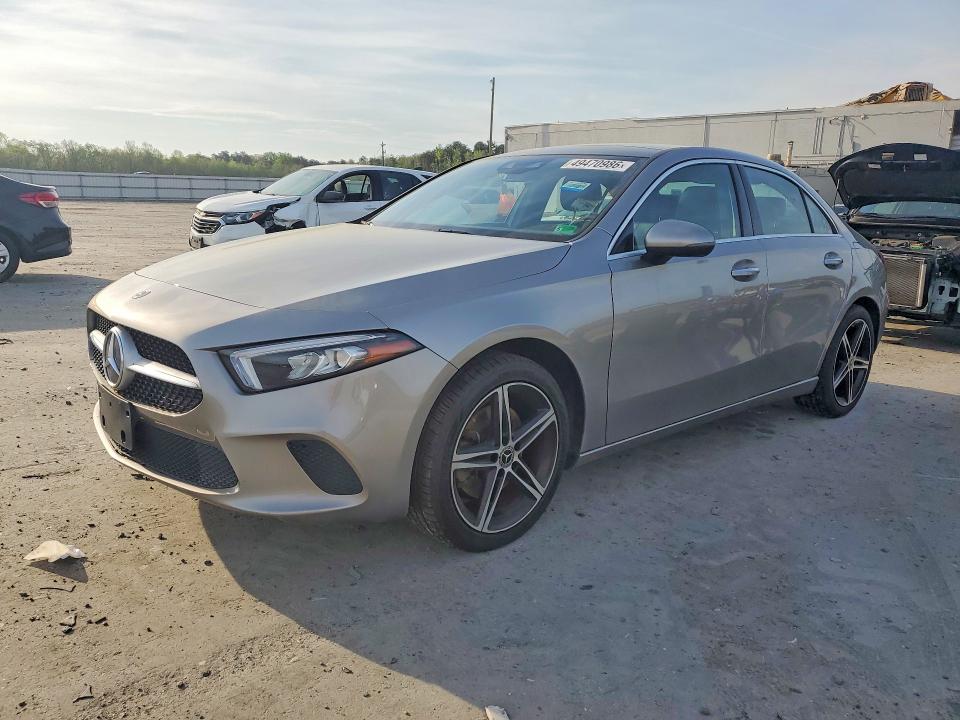 2019 Mercedes-benz A-klasse VIN WDD3G4FB9KW015286 COPART salvage auction — MINOR DENT/SCRATCHES, Md - Certificate Of Title, sold $8,800 on 2026-07-17 (photo 1)