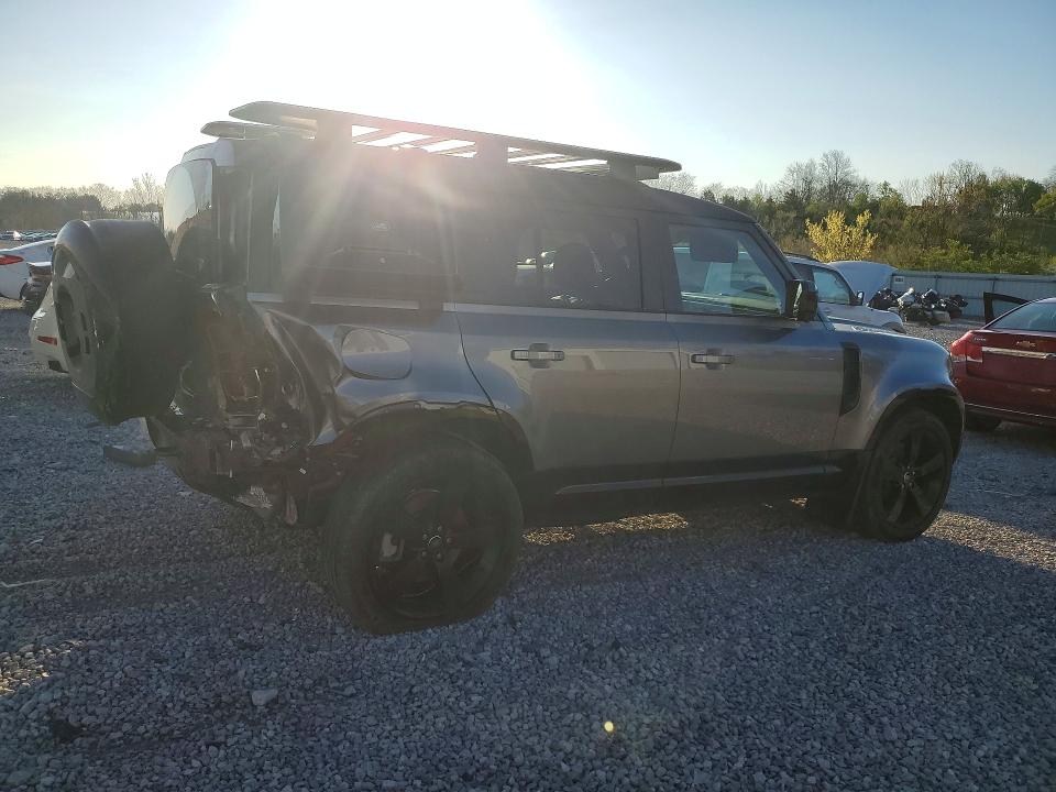 2024 Land rover Defender VIN SALE27EU5R2310904 COPART salvage auction — REAR END, KY, sold $7,100 on 2026-07-24 (photo 3)