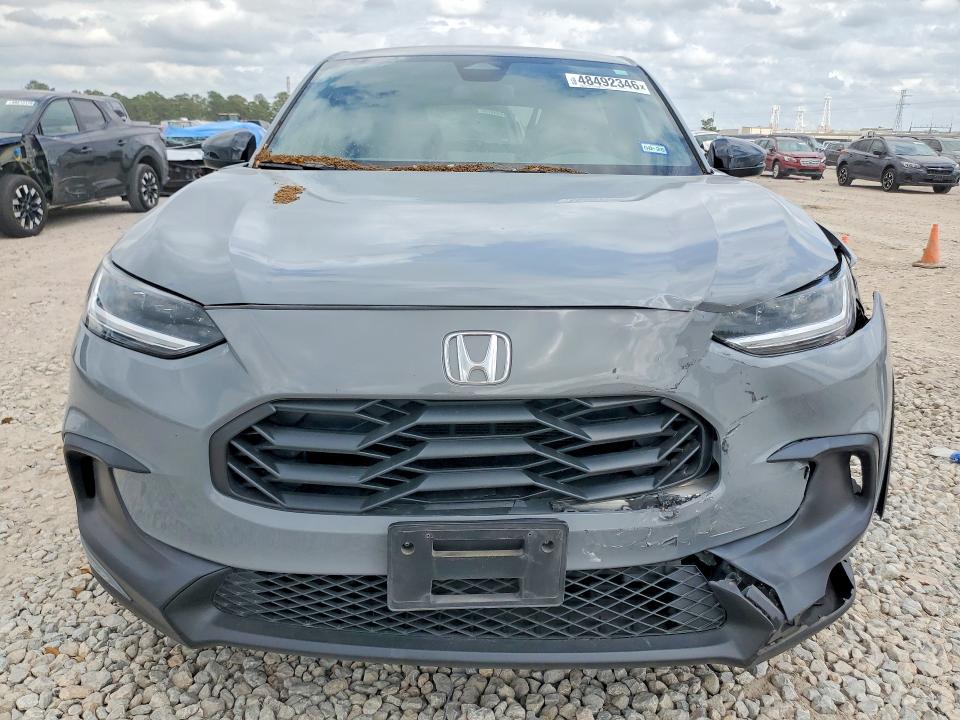 2025 Honda Hr-v VIN 3CZRZ1H58SM712737 COPART salvage auction — SIDE, Tx - Salvage Vehicle Title, sold $10,400 on 2026-07-02 (photo 5)
