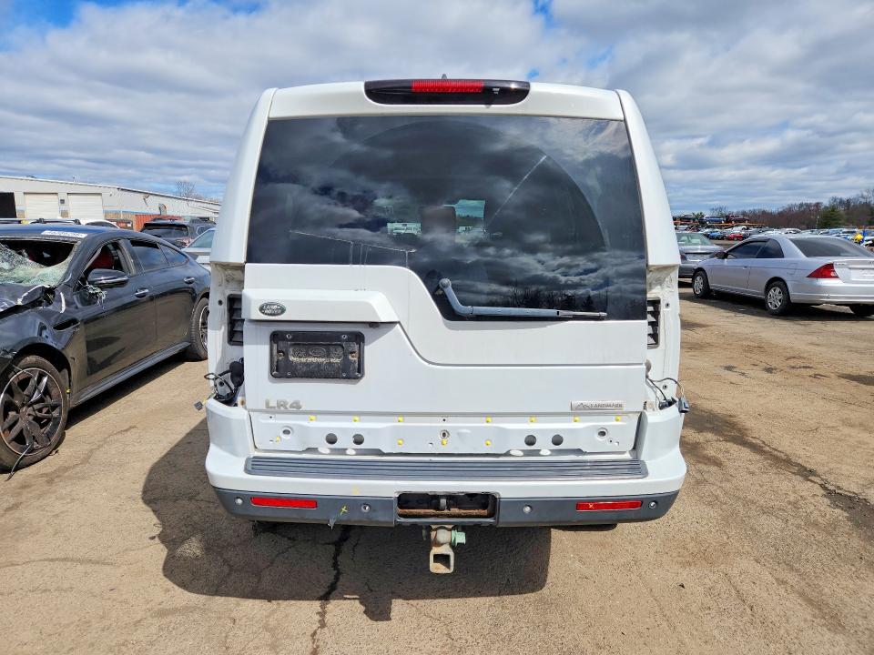 2016 Land rover Lr4 VIN SALAK2V63GA845204 COPART salvage auction — REAR END, Salvage Title, sold $2,600 on 2026-07-10 (photo 6)