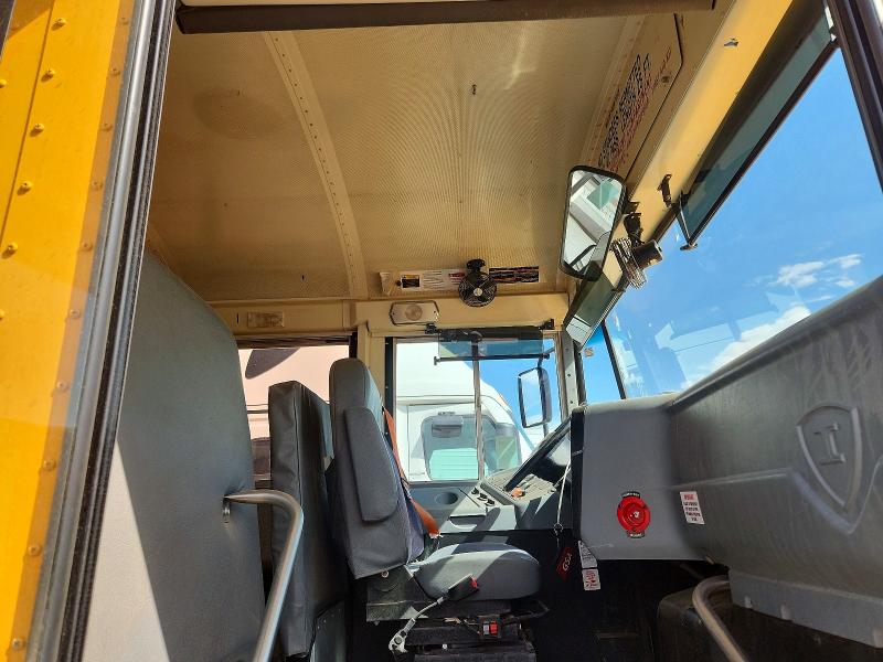 2015 Ic corporation 3000 ce VIN 4DRBUAAN6FB608840 COPART salvage auction — REAR END, VA - CERTIFICATE OF TITLE, sold $3,350 on 2026-07-30 (photo 5)