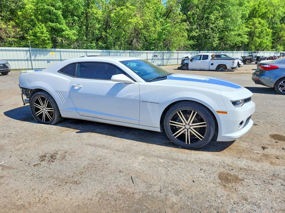 2015 Chevrolet Camaro VIN 2G1FD1E38F9301422 COPART salvage auction — REAR END, La - Cert Of Title-Salvage, sold $2,750 on 2026-07-09 (photo 4)