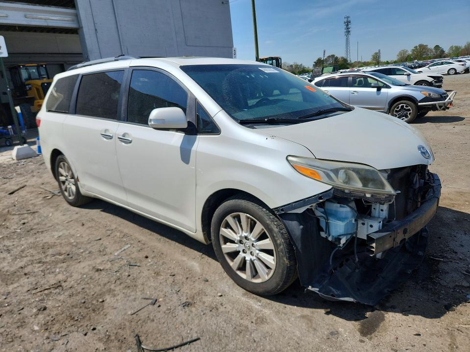 2015 Toyota Sienna VIN 5TDDK3DC9FS117986 COPART salvage auction — FRONT END, Sc - Cert Of Title-Salvage, sold $425 on 2026-07-29 (photo 4)