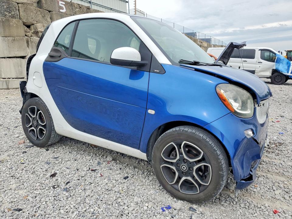 2016 Smart Fortwo VIN WMEFJ5DA7GK063376 COPART salvage auction — REAR END, In - Cert Of Title-Salvage Title, sold $1,000 on 2026-07-24 (photo 4)
