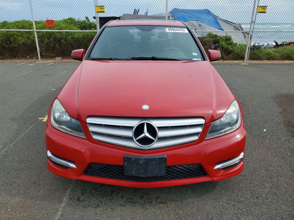 2013 Mercedes-benz C-klasse VIN WDDGF4HB5DA781047 COPART salvage auction — WATER/FLOOD, Hi - Certificate Of Salvage, sold $2 on 2026-07-27 (photo 5)