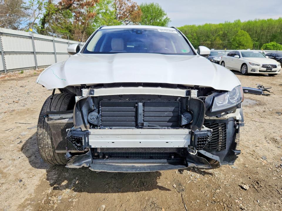 2018 Jaguar F-pace VIN SADCK2FX7JA267207 COPART salvage auction — FRONT END, VA - CERTIFICATE OF TITLE, sold $2,950 on 2026-07-14 (photo 5)