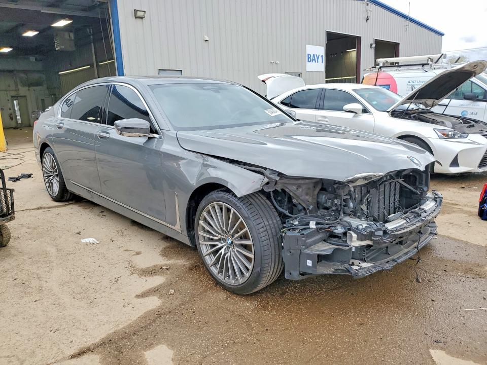 2020 BMW 7er VIN WBA7U2C0XLGJ59515 COPART salvage auction — FRONT END, Il - Salvage Certificate, sold $15,700 on 2026-07-28 (photo 4)