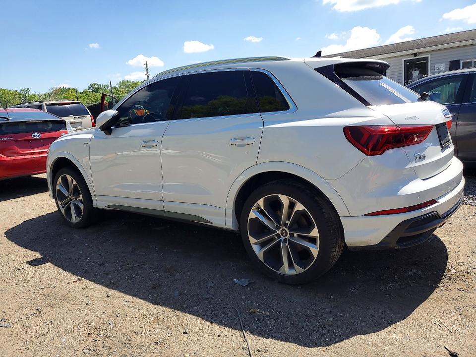 2021 Audi Q3 VIN WA1DECF34M1131299 COPART salvage auction — FRONT END, Salvage Title, sold $9,100 on 2026-07-15 (photo 2)
