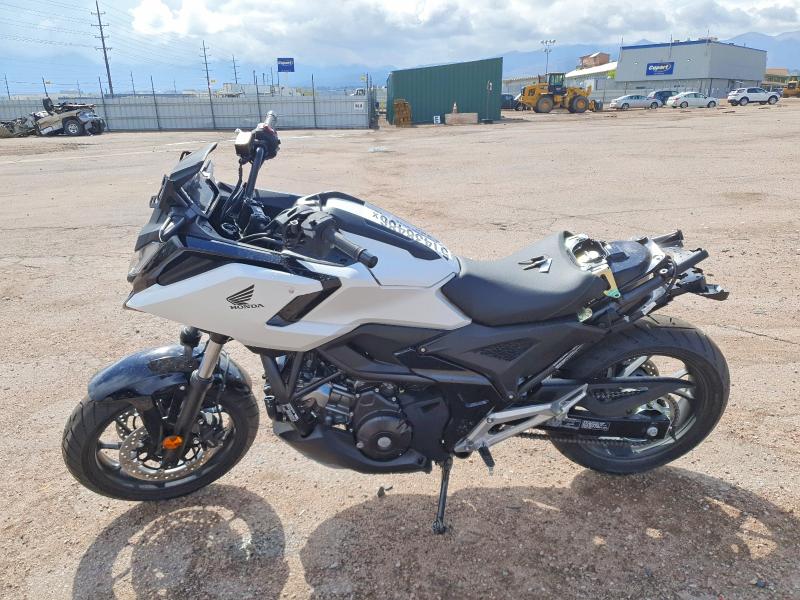 2026 Honda Nc VIN JH2RH2313TK100366 COPART salvage auction — REAR END, Co - Salvage Title, sold $3,050 on 2026-07-02 (photo 3)