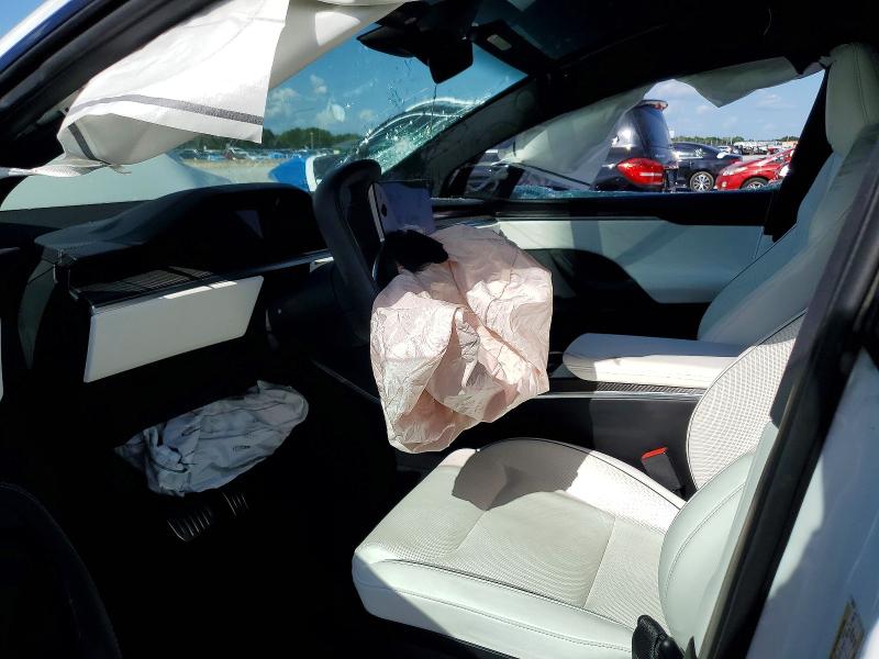 2022 Tesla Model x VIN 7SAXCBE60NF355101 COPART salvage auction — FRONT END, Fl - Cert Of Title Slvg Rebuildable, sold $10,500 on 2026-07-24 (photo 8)