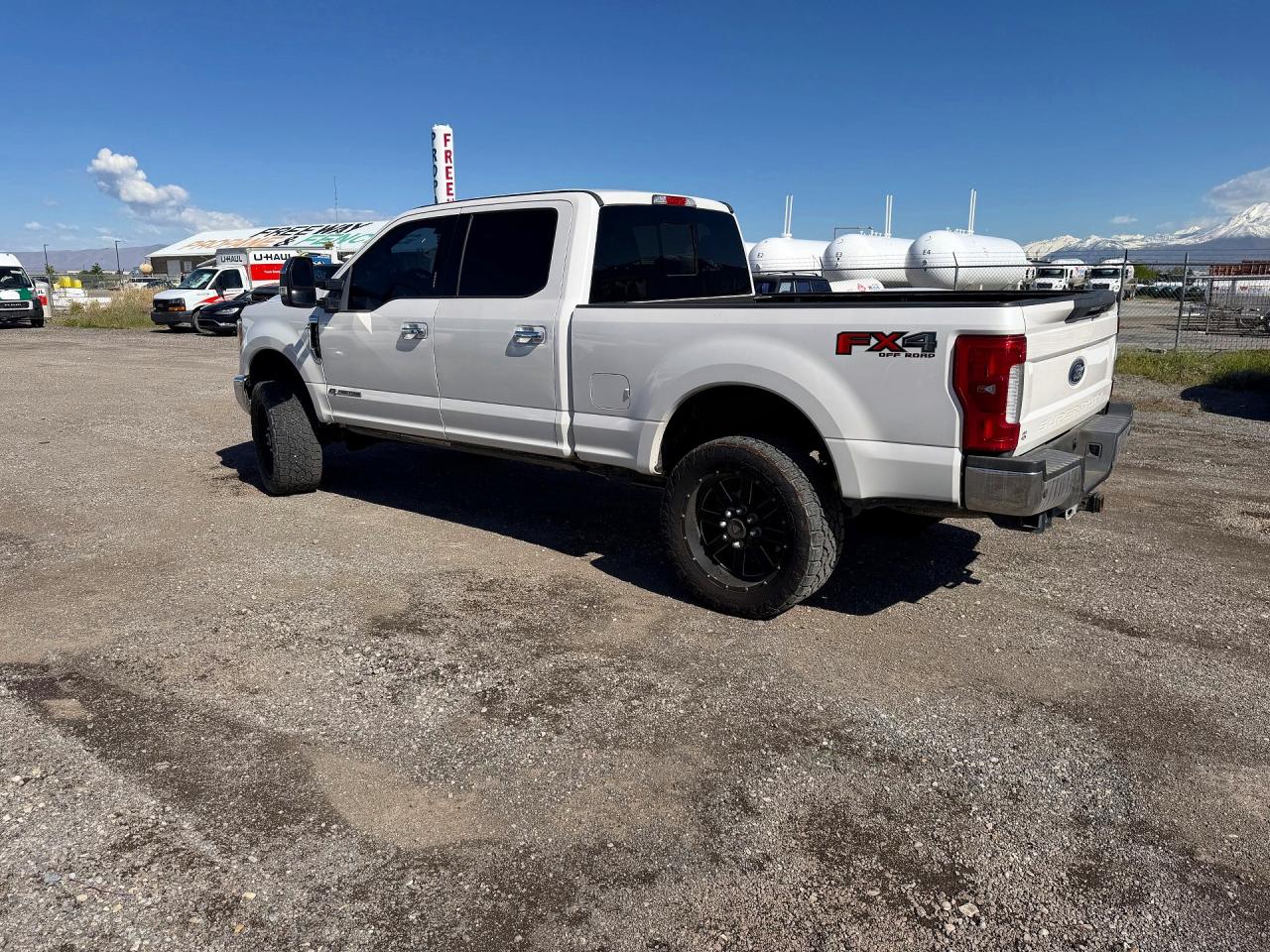2017 Ford F-250 Super Duty VIN 1FT7W2BT5HEE12459 COPART salvage auction — Front End, FL - CERT OF TITLE SLVG REBUILDABLE (P), sold $20,000 on 2026-06-16 (photo 3)