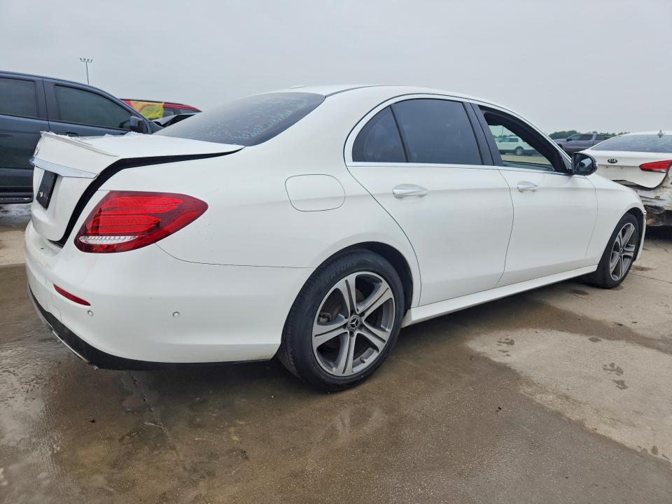 2017 Mercedes-benz E-class VIN WDDZF4JB0HA240769 COPART salvage auction — REAR END, Tx - Certificate Of Title (P), sold $7,900 on 2026-07-27 (photo 3)