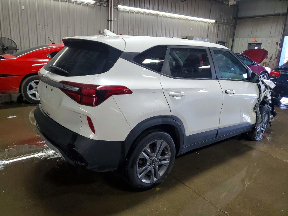 2023 Kia Seltos VIN KNDEPCAA8P7451429 COPART salvage auction — SIDE, Il - Salvage Certificate, sold $4,300 on 2026-07-07 (photo 3)