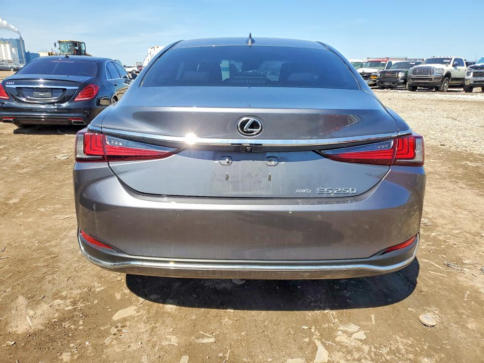 2018 Lexus Is VIN 58AD11D14MU005227 COPART salvage auction — FRONT END, IL - SALVAGE CERTIFICATE, sold $11,000 on 2026-07-29 (photo 6)