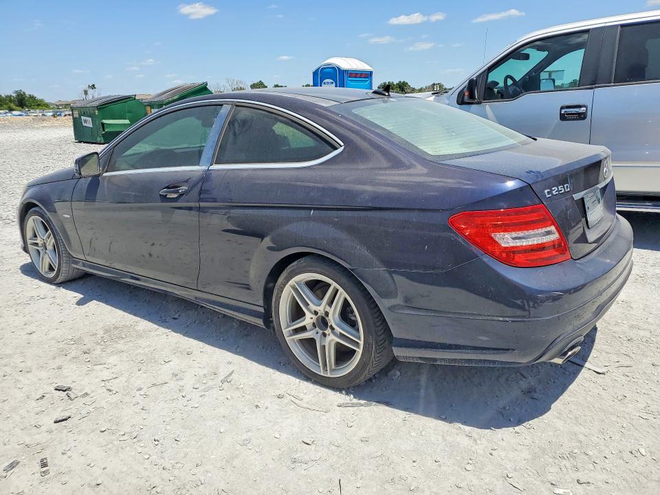 2012 Mercedes-benz C-klasse VIN WDDGJ4HB3CF746345 COPART salvage auction — MINOR DENT/SCRATCHES, FL - CERTIFICATE OF TITLE, sold $3,000 on 2026-07-24 (photo 2)