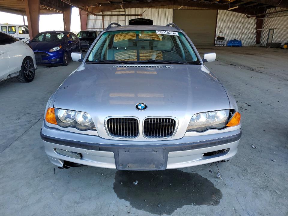 2001 BMW 3er VIN WBAAW33481EN80442 COPART salvage auction — FRONT END, Ca - Salvage Certificate, sold $2,250 on 2026-08-10 (photo 5)