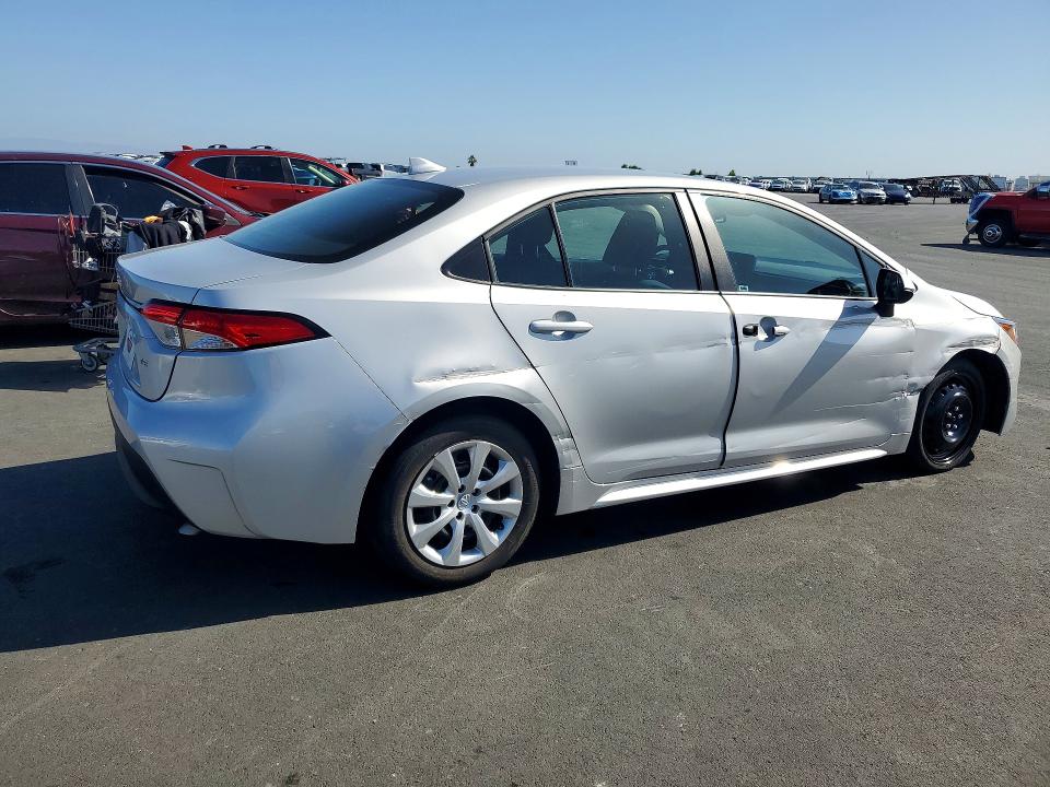 2024 Toyota VIN 5YFB4MDE8RP154694 COPART salvage auction — SIDE, Salvage Title, sold $8,100 on 2026-07-13 (photo 3)
