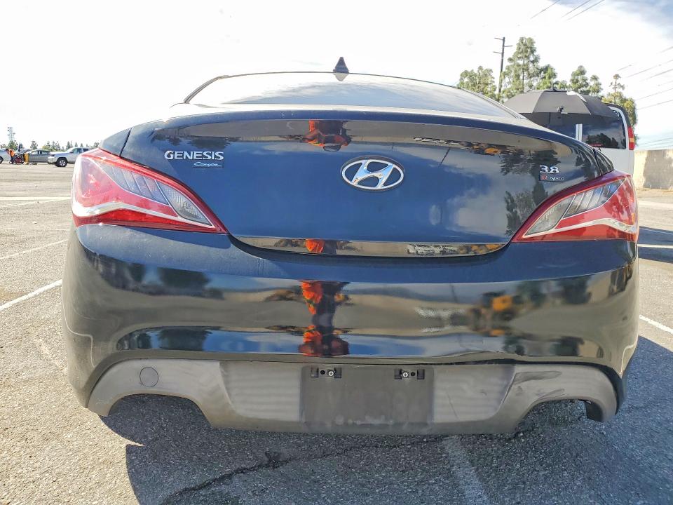 2016 Hyundai Genesis VIN KMHHU6KJ9GU134097 COPART salvage auction — PARTIAL REPAIR, Ca - Dis/Dlr/Exp Only Clean Title, sold $500 on 2026-07-07 (photo 6)
