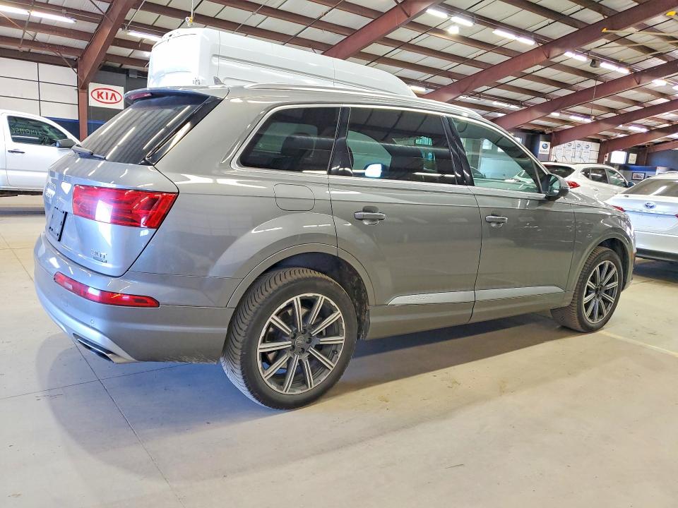 2017 Audi Q7 VIN WA1LAAF77HD016845 COPART salvage auction — MINOR DENT/SCRATCHES, Me - Certificate Of Title (P), sold $5,800 on 2026-07-17 (photo 3)