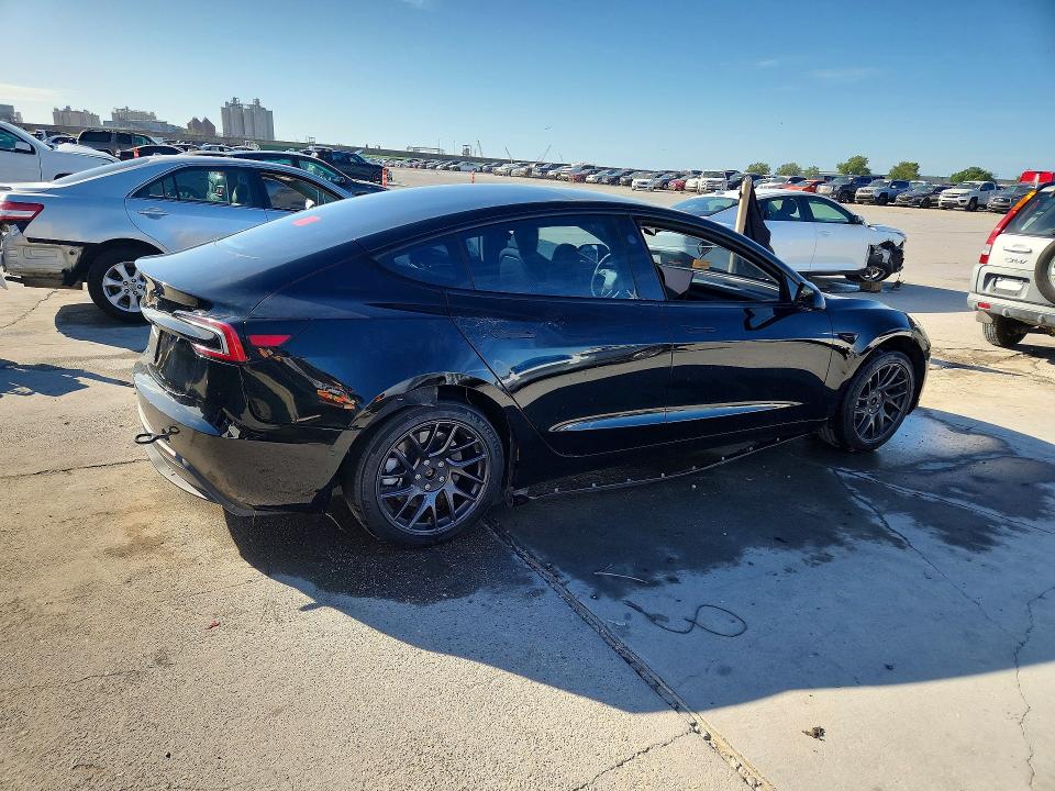 2025 Tesla Model 3 VIN 5YJ3E1EA8SF921182 COPART salvage auction — REAR END, LA, sold $150 on 2026-07-22 (photo 3)