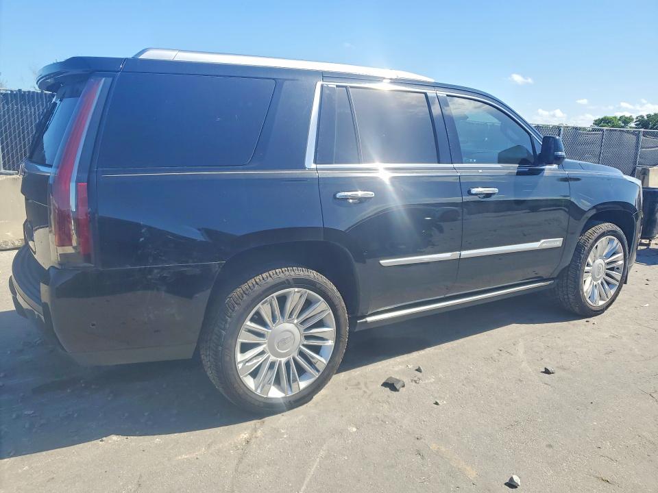 2019 Cadillac Escalade VIN 1GYS4DKJ3KR149523 COPART salvage auction — MINOR DENT/SCRATCHES, Tx - Certificate Of Title (P), sold $11,800 on 2026-07-30 (photo 3)