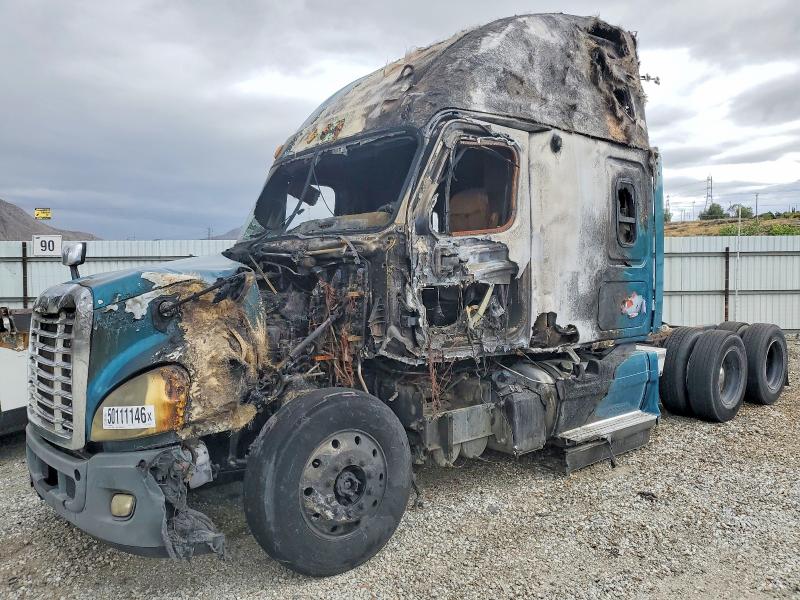2012 Freightliner Cascadia VIN 1FUJGLDRXCSBC3962 COPART salvage auction — BURN, CA - NON-REPAIRABLE VEHICLE CERT, sold $900 on 2026-08-27 (photo 2)