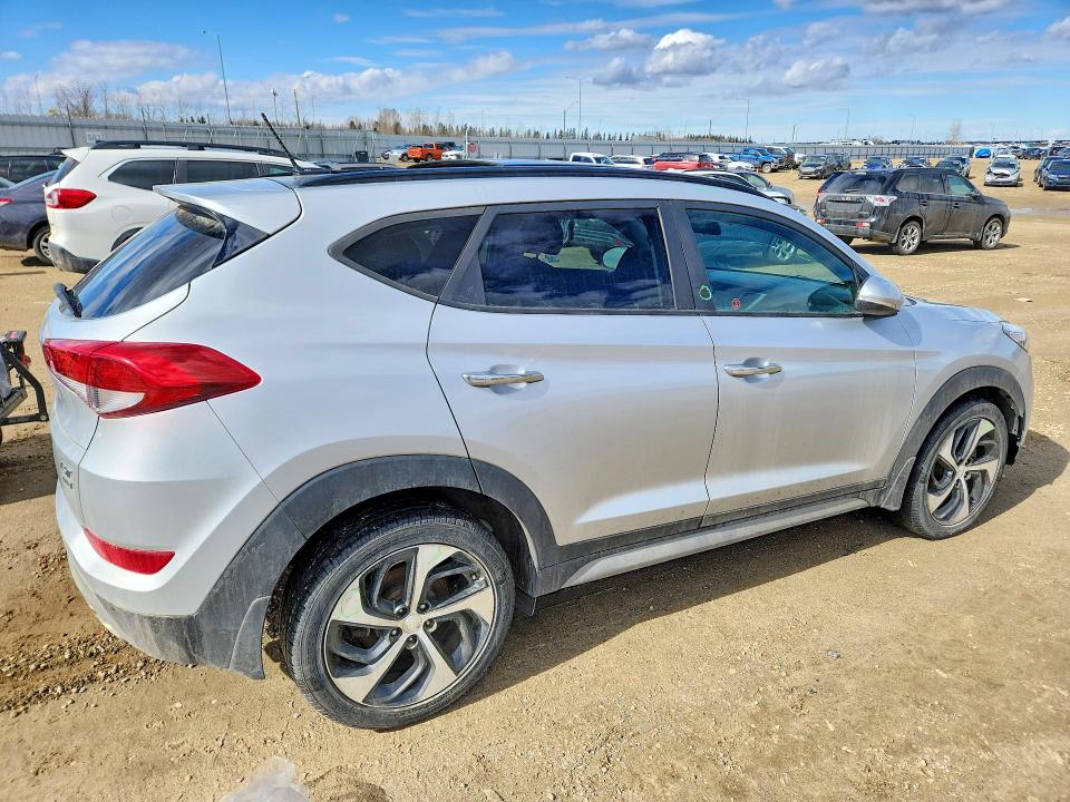 2017 Hyundai Tucson VIN KM8J3CA28HU450315 COPART salvage auction — VANDALISM, AB - BOS - SALVAGE, sold $6,700 on 2026-07-16 (photo 3)