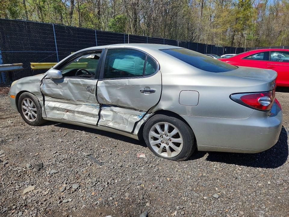 2004 Lexus ES VIN JTHBA30GX45043787 COPART salvage auction — SIDE, Md - Cert Of Salvage > 75% Damage, sold $475 on 2026-07-24 (photo 2)